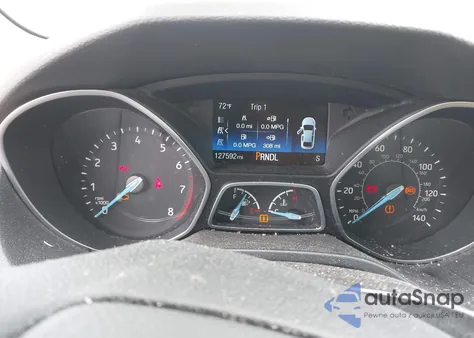 2017 Ford Focus Se z USA, uszkodzony, nr VIN 1FADP3F25HL328358